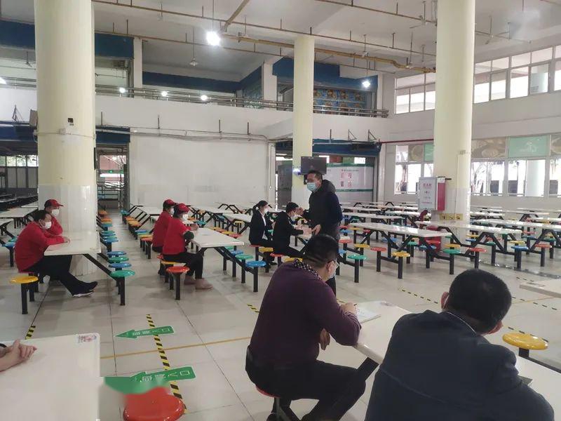 厦门一中举行高中部食堂安全演练