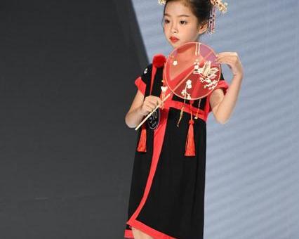 2019即刻超模巅峰赛大满贯选手王若桐