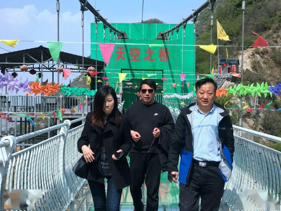 灵宝市副市长陈奇寒舍文旅集团副总裁刘丹一行莅临亚武山考察指导