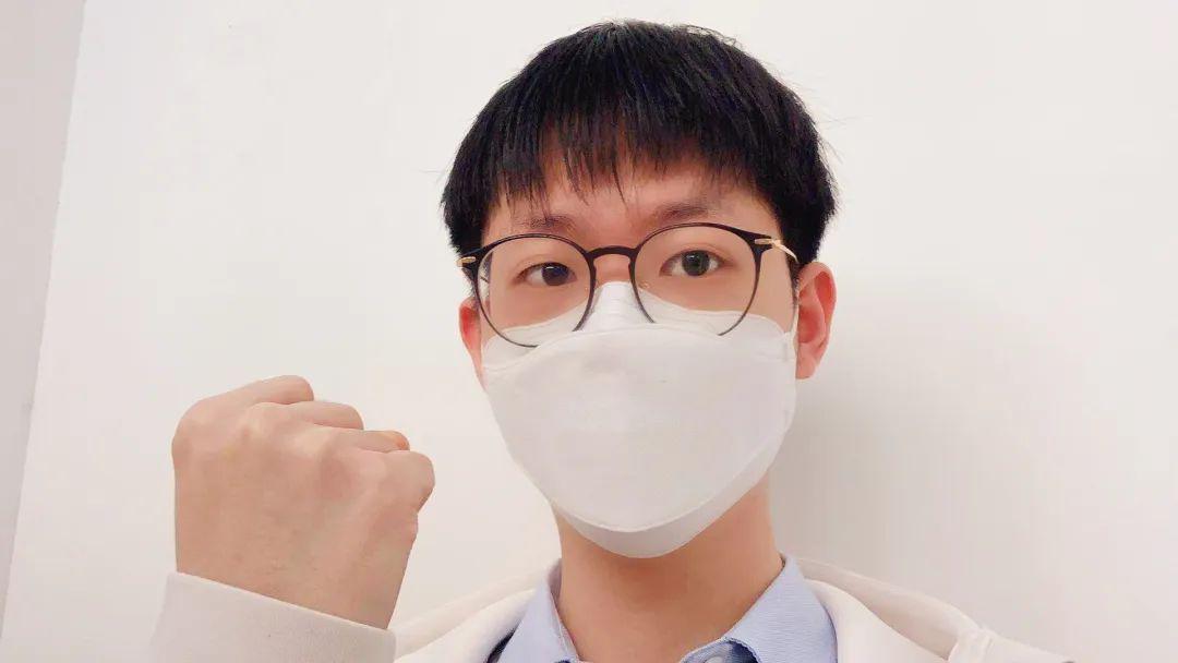 微笑感言王凯宇宁波分行泱泱大国,巍巍华夏,风雨压