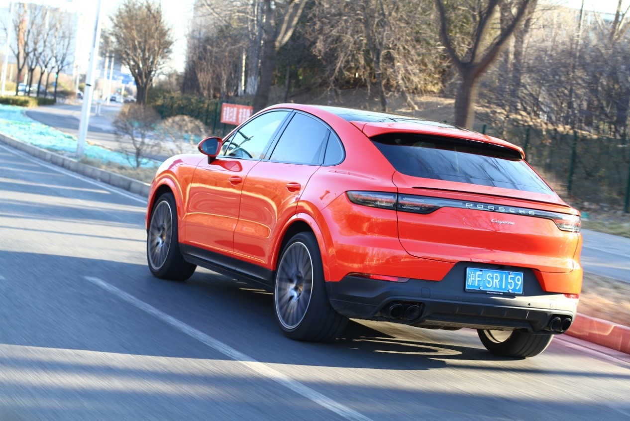 百万级超美身段卡宴coupe定义轿跑suv