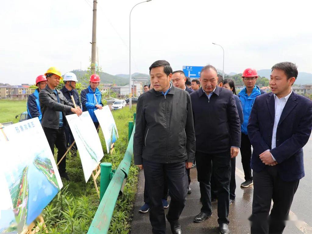 市委书记李小豹在湘东区开展巡河督导时强调早谋划早部署切实做好防汛