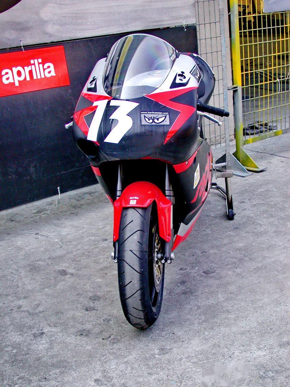 经典车:aprilia 阿普利亚 rs250