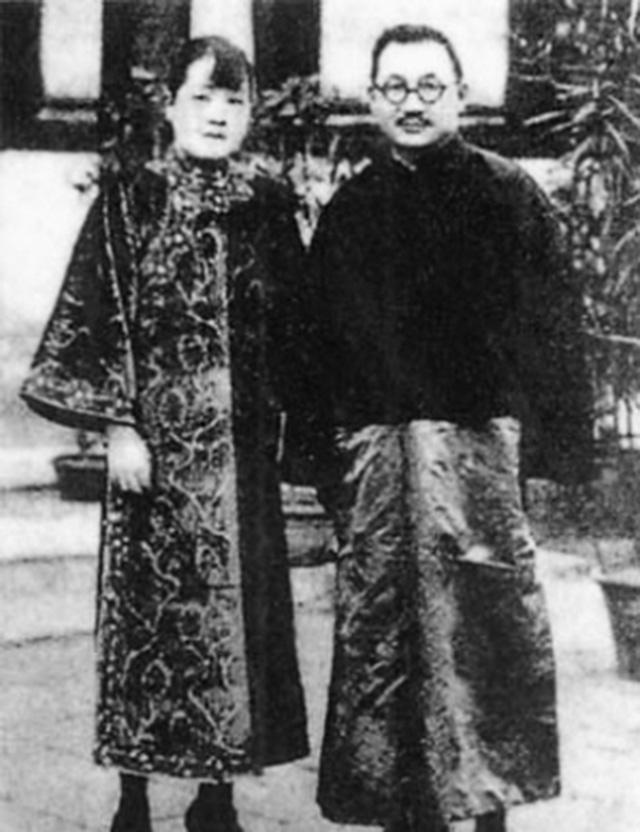 孔祥熙妻子的离世对他是一个不小的打击,因此孤独落寞了好久.
