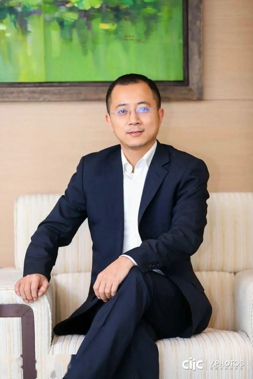 电竞教育,逆流而上_刘泽斌