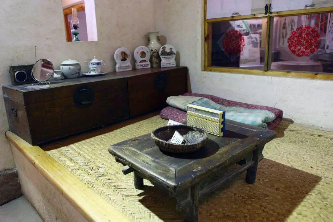 【夜读】记忆里的炕桌!