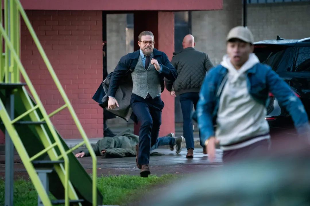 盖里奇带着一群绅士们讲故事你还没看