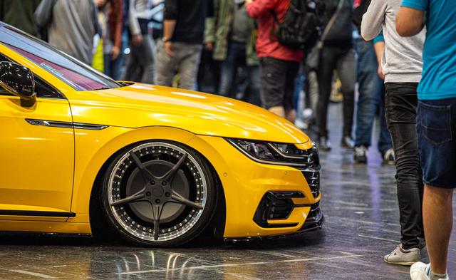 美则美矣的亮黄色大众arteon将汽车改装艺术发挥到极致