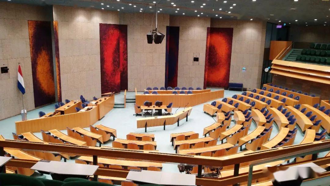 旁听下院开会探索骑士大厅零距离感受荷兰议会两院