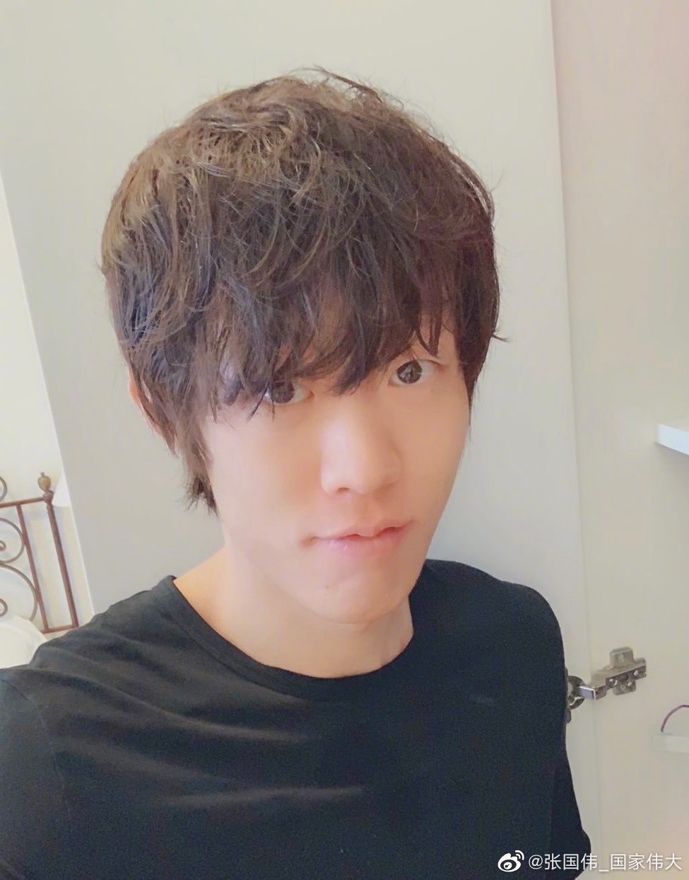 张国伟宣布退役后要被妈妈打网友纷纷求直播回应多大仇