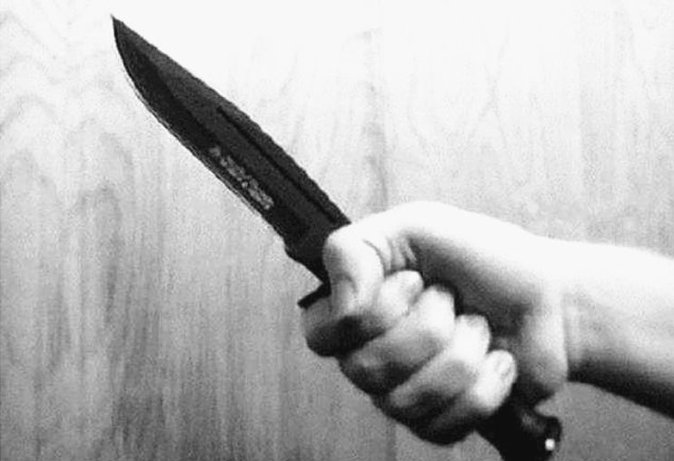 为什么特种兵喜欢正握匕首,歹徒喜欢反握?很多人连方向都搞错了