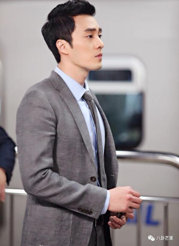 男神娶了女主播的背后故事,是顶配的电竞文 娱乐圈文_苏志燮