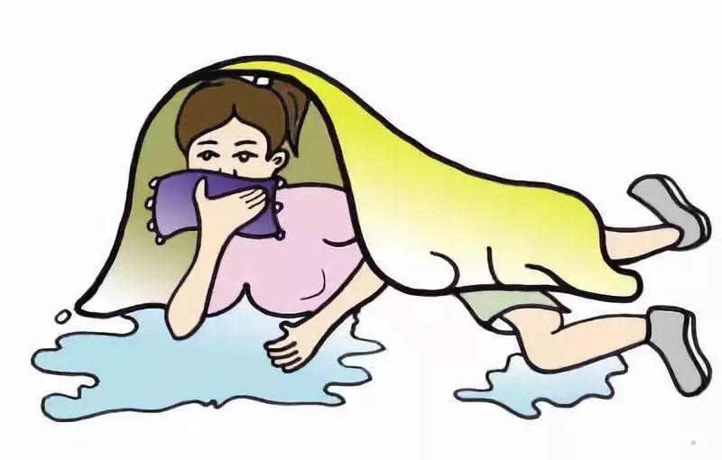 火灾已致25人死亡高楼失火到底该往上跑还是往下跑知道这些能救命