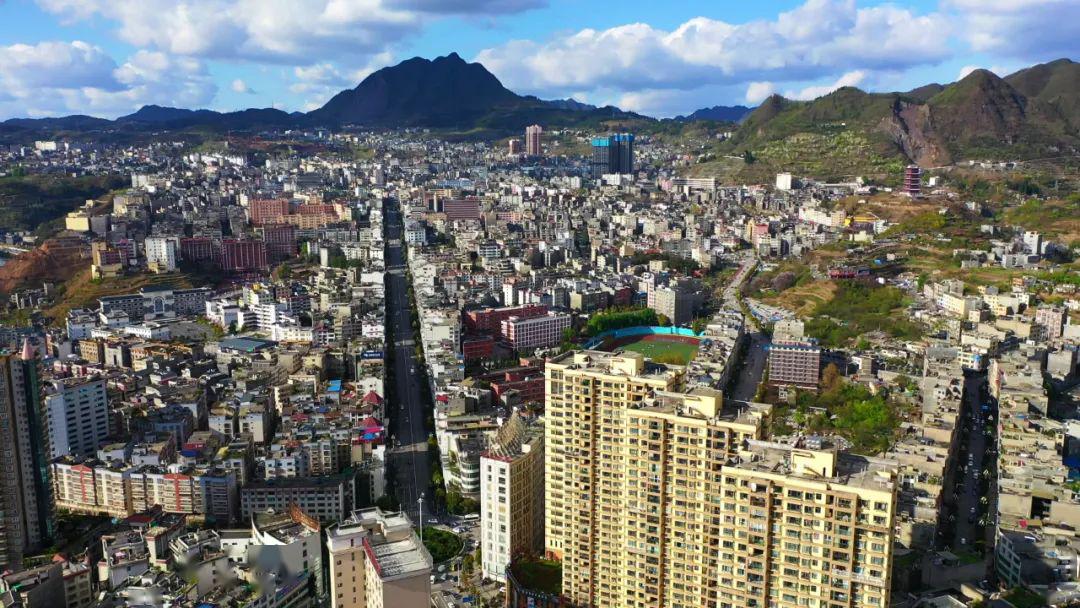 最新航拍昭通这个县县城太美了