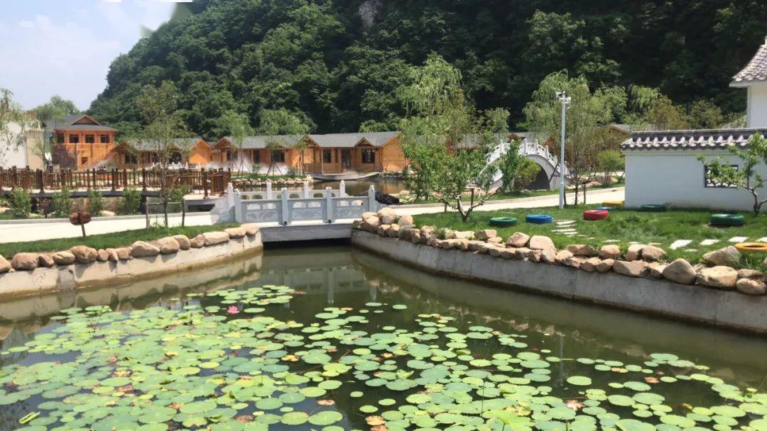 度假中国第一徽派民宿桓仁房车露营公园枕水人家水雾灯光夜景船游虎谷