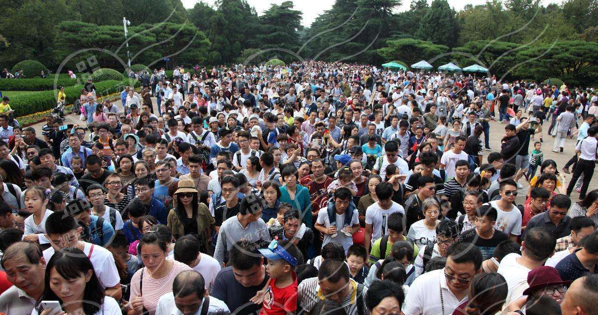 2020五一连休5天2019五一黄金周旅游收入首次破1000亿