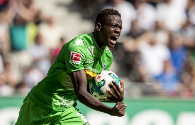 曼联拜仁争夺门兴后腰,已是瑞士国家队主力,身价4500万欧_扎卡里亚