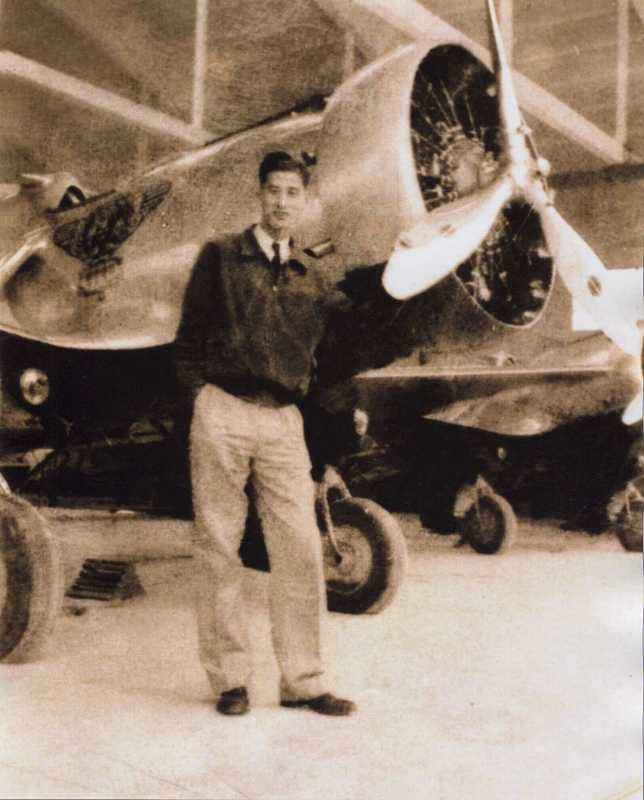 二战空军历史中,以自杀式袭击炸毁日本军舰第一人,死时才26岁_沈崇诲