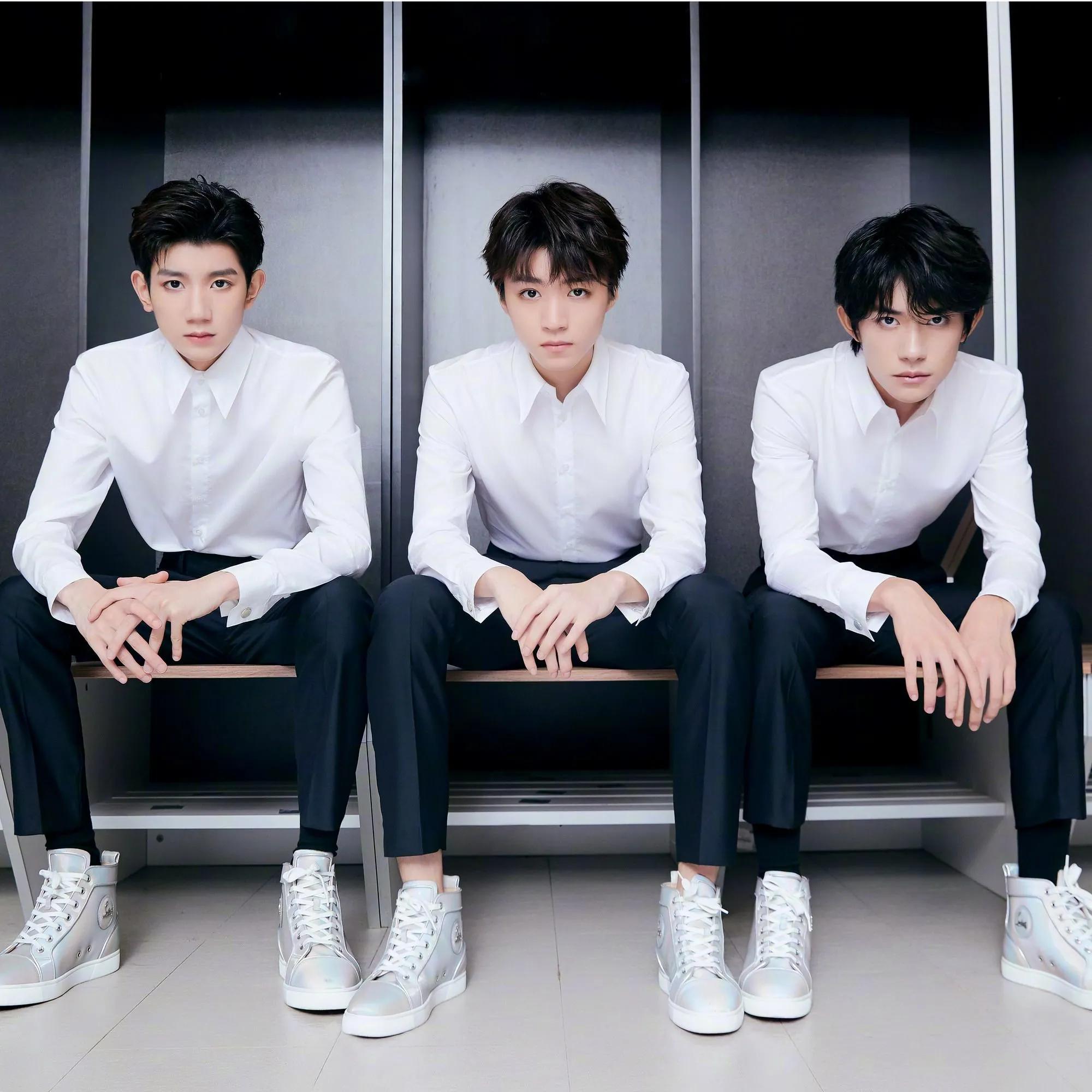 182的王俊凯174的谢霆锋171的萧敬腾三人一般高