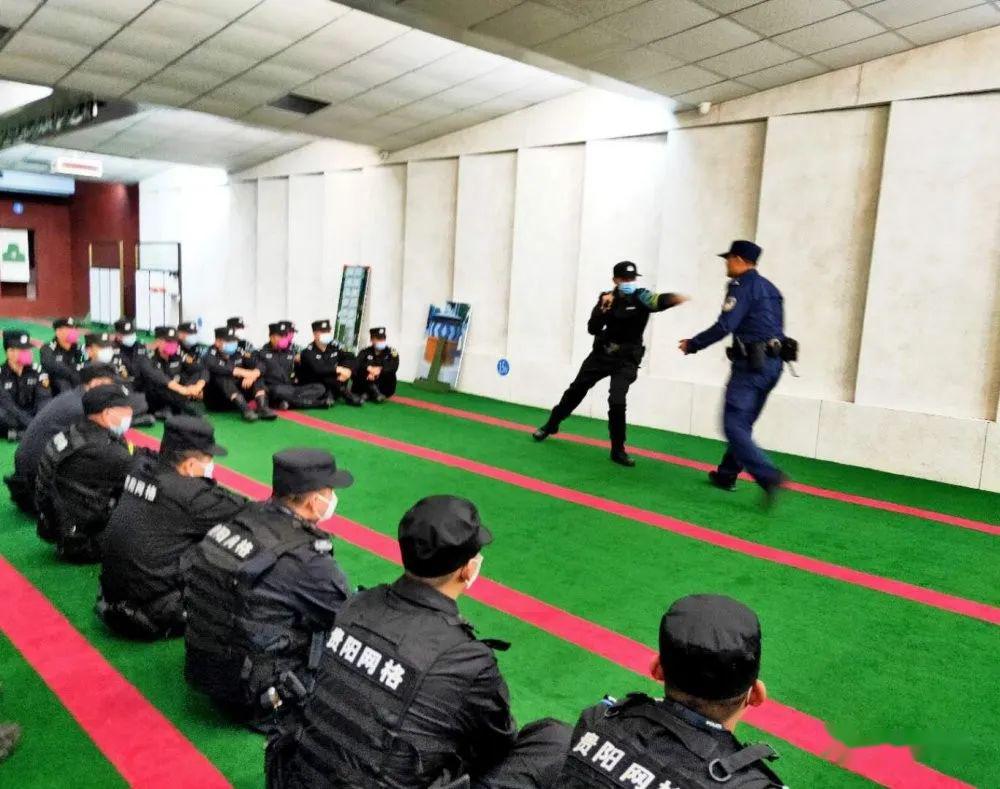 贵阳特警网格为民立下军令状贵阳特警这样干