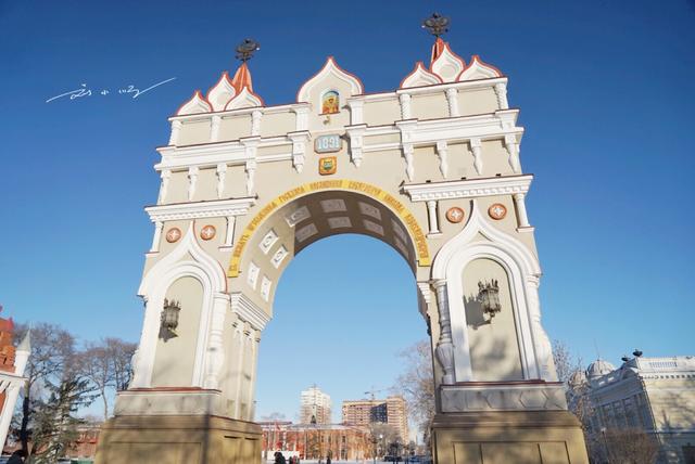 让中国游客最难受的凯旋门,建在中国曾经的领土上,还面对着中国