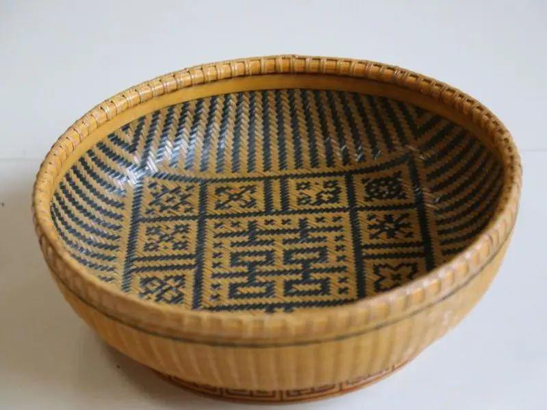 如簞,遮头(用稻桶打稻用的工具),箩(有硬盘硬甩,软盘硬甩两种),箩畚斗