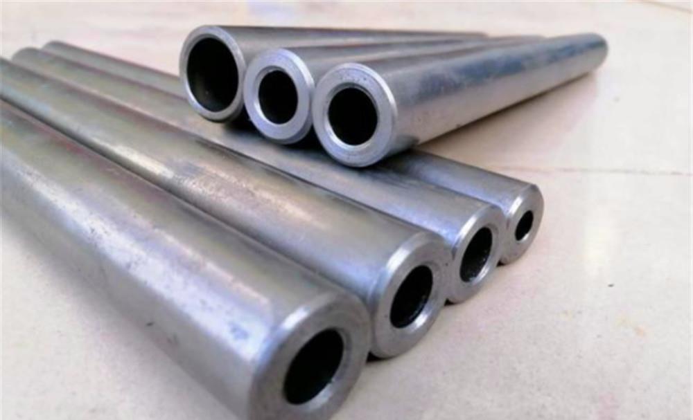 枪管为什么要用铁棒钻出来,直接用模具铸造不是更好吗?