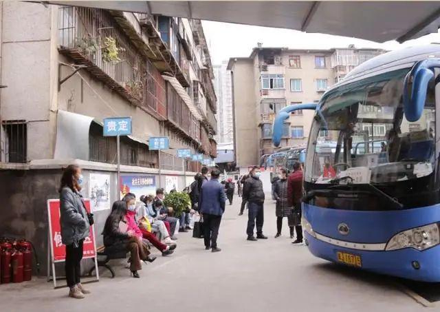 安順人貴陽回安順這裡可以坐大客車了