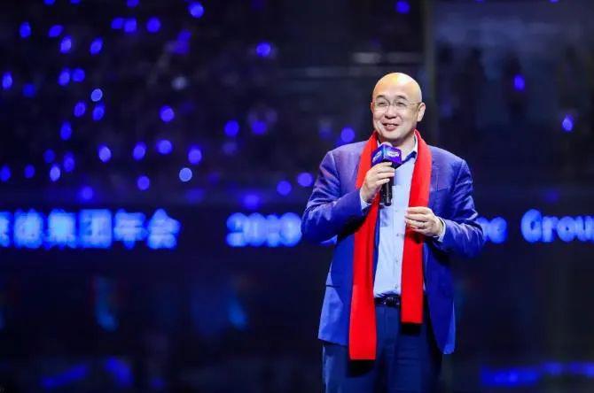 由于业绩增长略高于市场预期,3月4日福布斯实时数据显示,李革身价已达