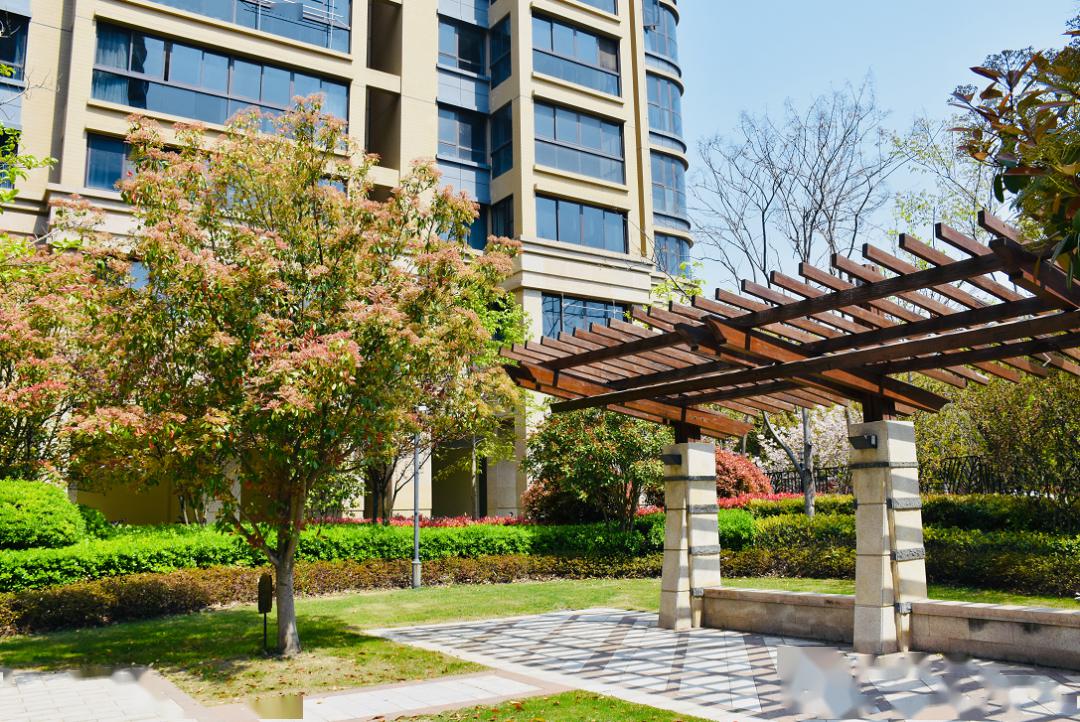 三期御园胜日寻芳御龙湾无边光景一时新