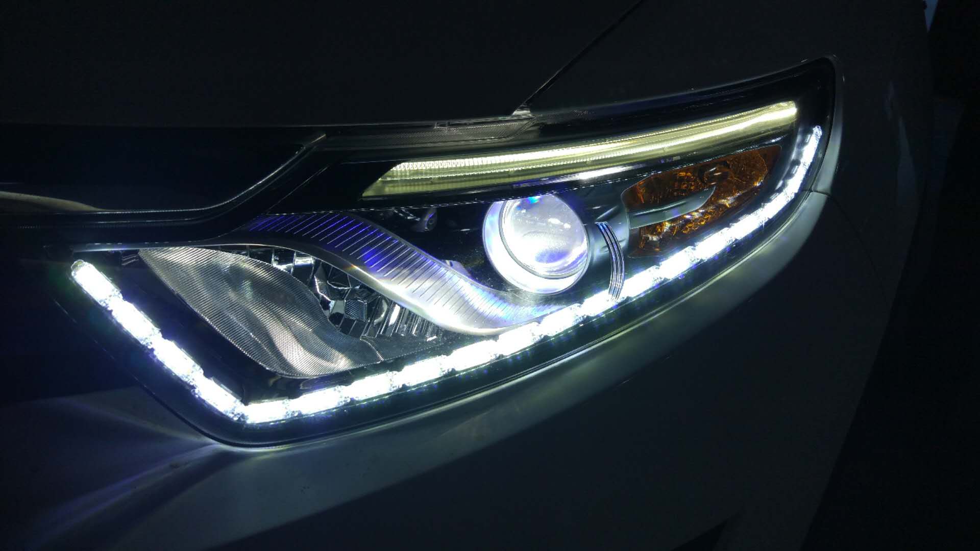 东南汽车改灯 东南dx5改车灯 石家庄刀疤超专业车灯改装大灯升级_搜狐