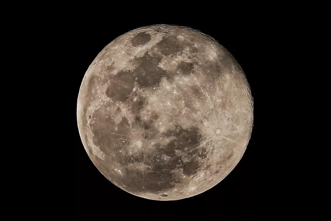 月亮背景图 真实图片
