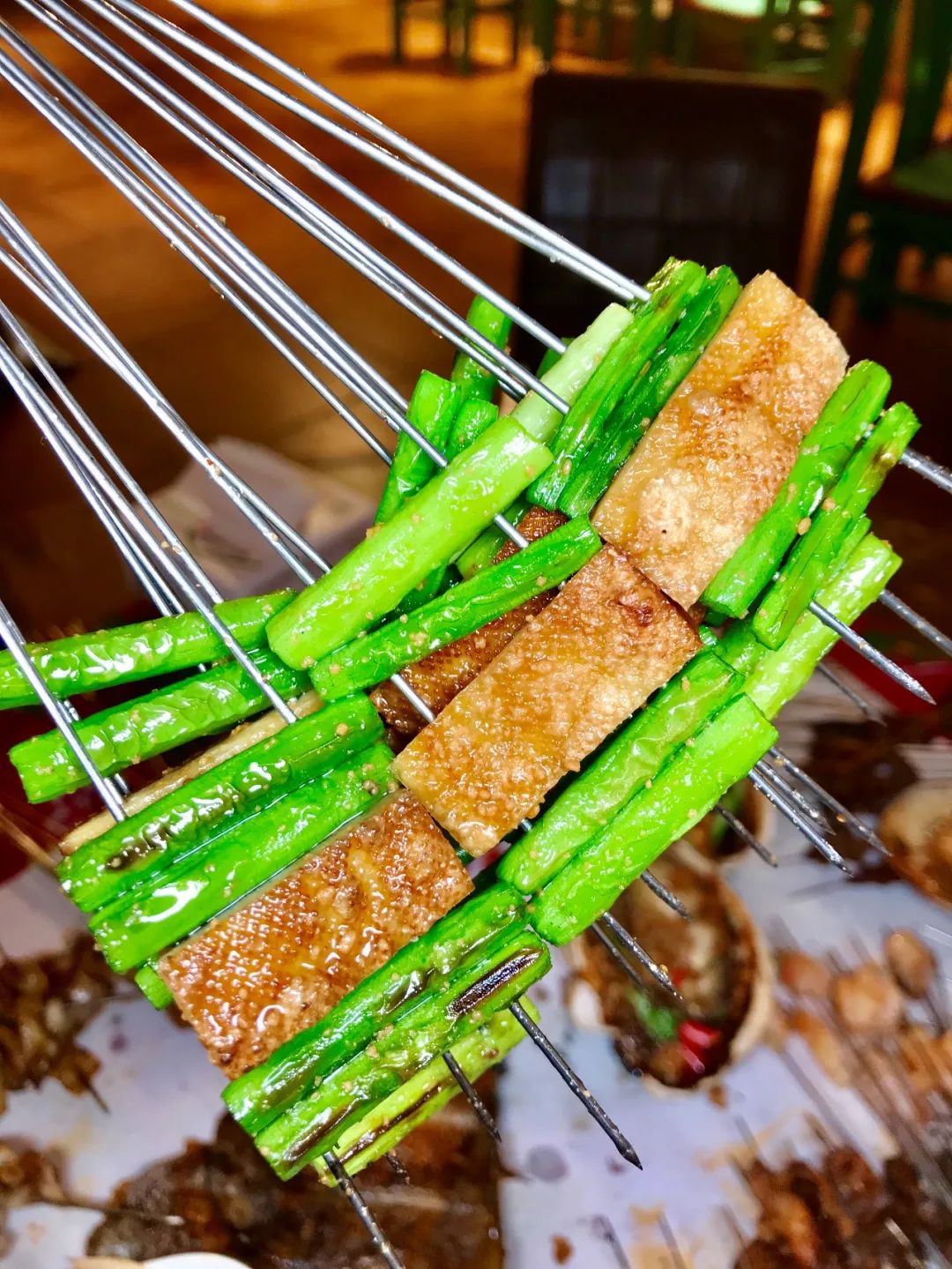 肉都是蒜瓣肉/鲜嫩又细腻说是一道鲽鱼头打天下也不为过毕竟不论是