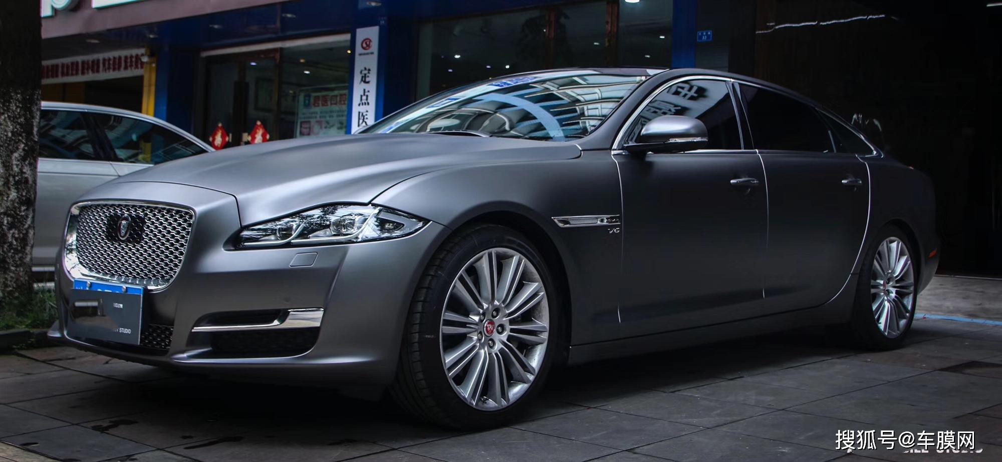 捷豹xjl山灰贴膜改色效果图