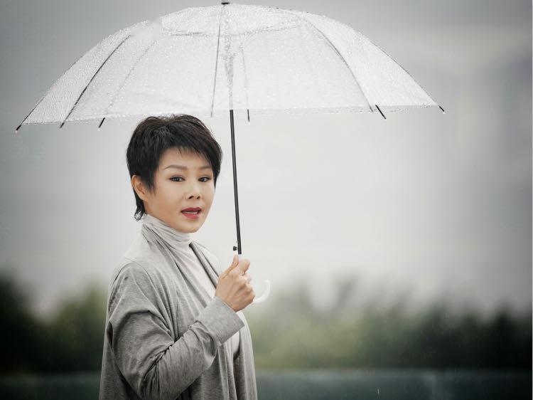 抗疫mv平安全世界引发热议军旅歌唱家张迈揭秘幕后这是我最特殊的一次