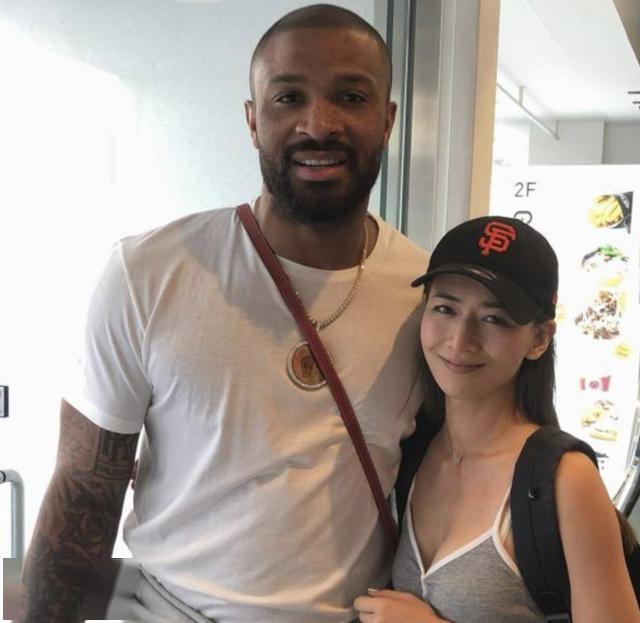日本最美nba女主播宫河玛雅爱屋及乌自曝择偶对象是强壮黑人