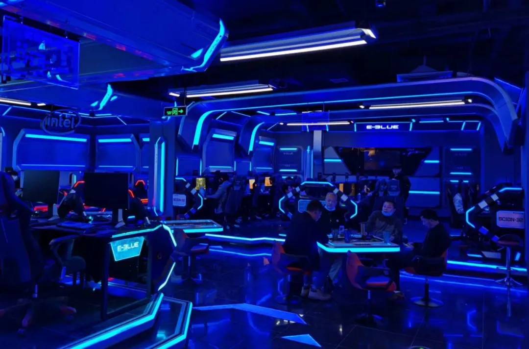 吸粉3000万的《使命召唤:战区》,电竞行业迎来又一个爆款内核!_游戏