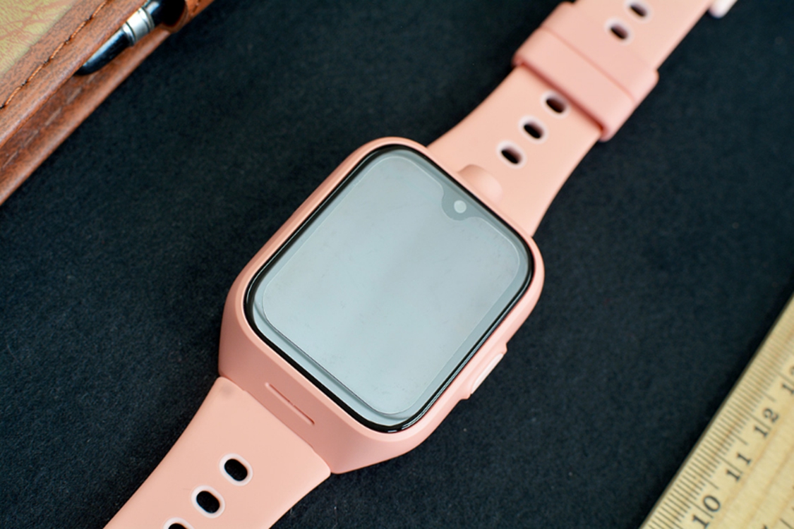 原创米兔儿童手表4首测ai双摄ai智能识物还能学英语