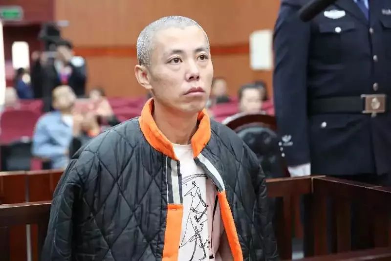 呼和浩特天骄花园杀人案罪犯李鹏飞被执行死刑