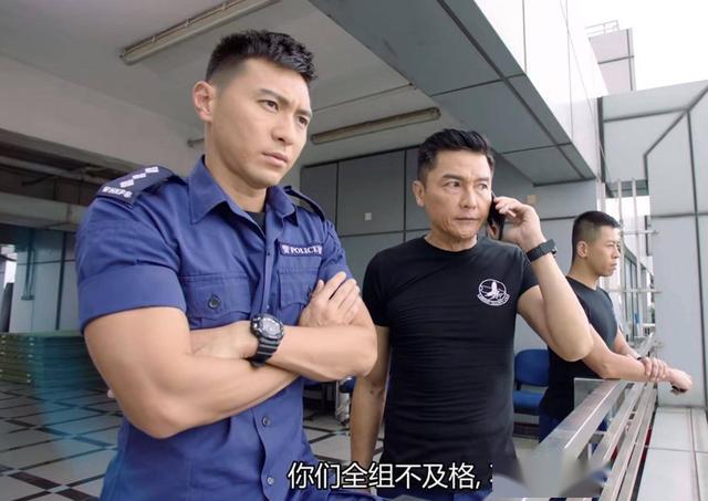 虽然剧中也有一些地方让网友不是特别满意,像黄子恒饰演的机场特警在