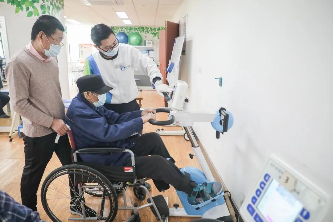 每一个生命都值得尊重83岁高龄长辈的康复故事