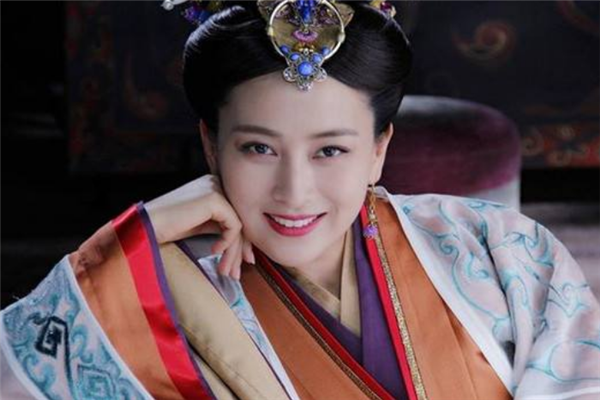 原创三国演义里罗贯中借火德星君化美妇人考验糜竺有何深意