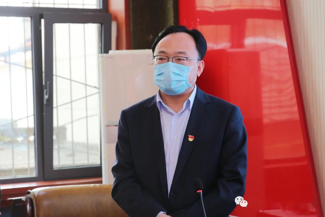 长治医学院党委书记李华荣一行来长治市第二人民医院调研指导