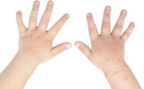 如何训练孩子的手部精细动作分阶段做好练习宝宝小手更灵活