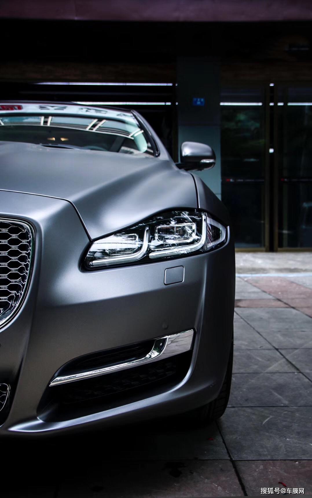 捷豹xjl山灰贴膜改色效果图