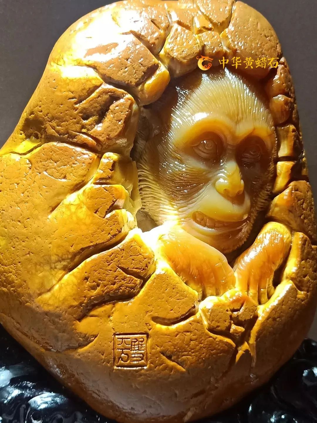 杂谈丨黄蜡石雕刻作品的造型与格局