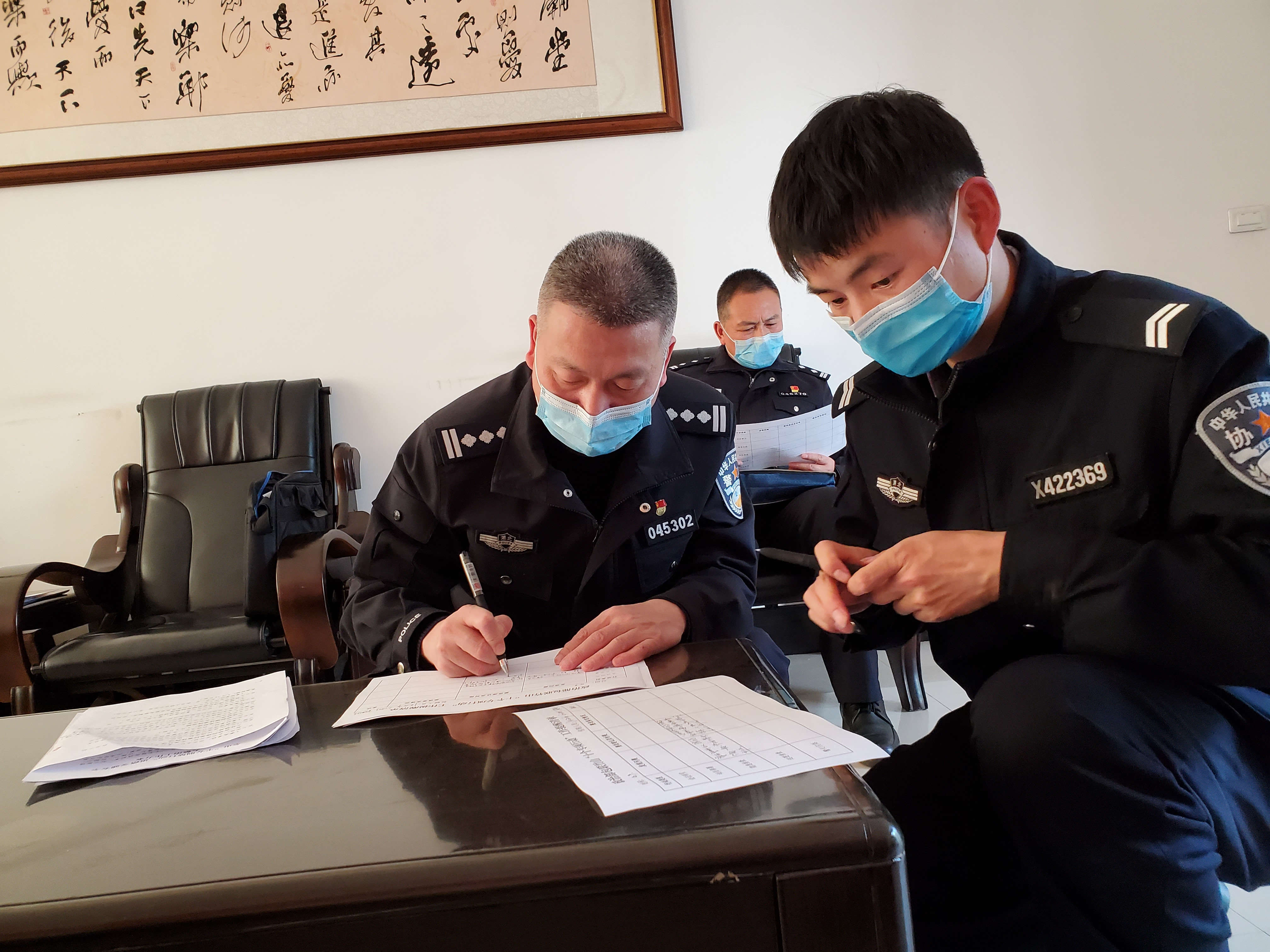 十堰竹山民警民兵联动开展平安荆楚集中清查行动