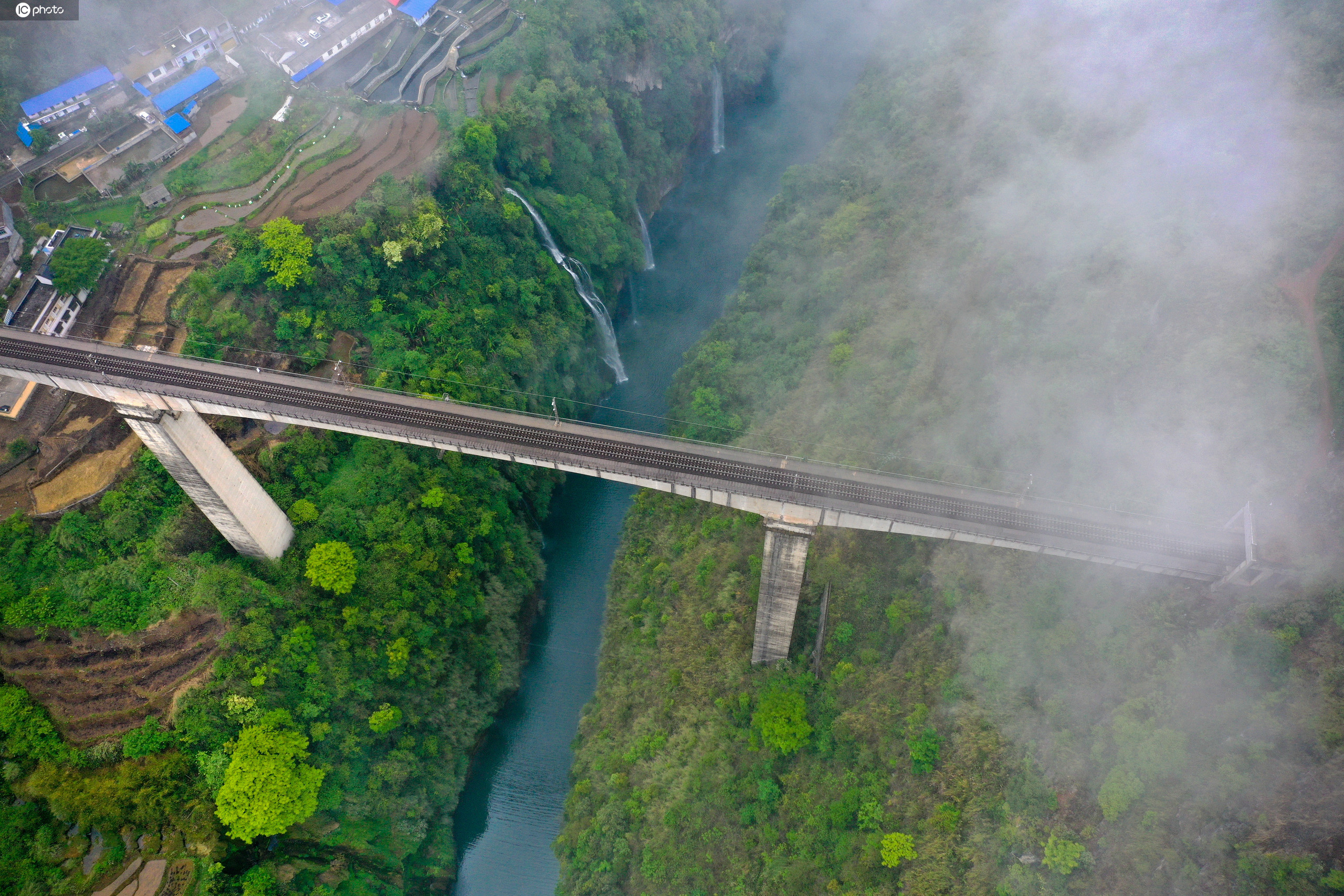 贵州高铁桥图片
