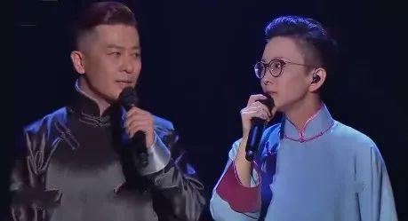 在浙江卫视十周年主题晚会上,著名京剧演员王佩瑜与著名演员于毅合唱