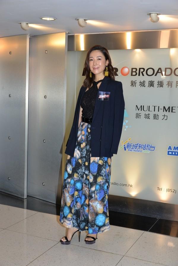 花旦摇篮】李施嬅心痛港姐因疫情停办,五强不入却变身好戏花旦_张可颐